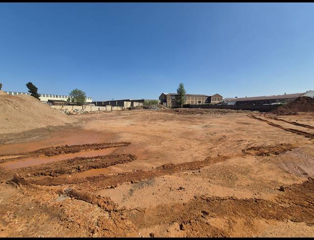 20,000M² INDUSTRIAL YARD TO LET IN WYCHWOOD